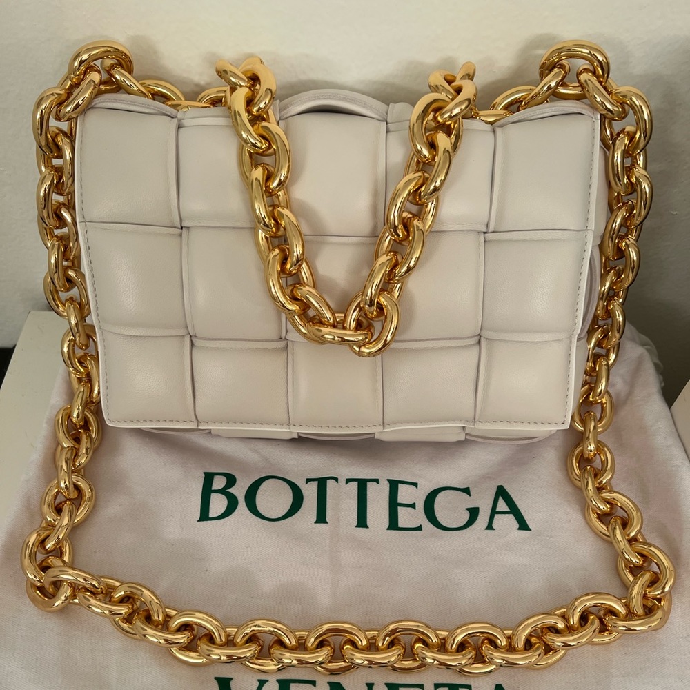 SOLD Bottega Veneta Chain Cassette Bag (Chalk)
